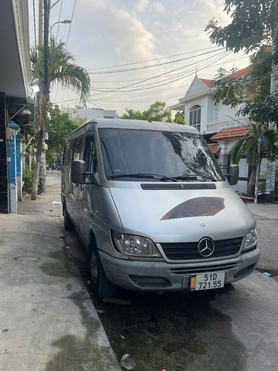 Dịch vụ cho thuê xe 16 chỗ chở hàng với giá cả rẻ