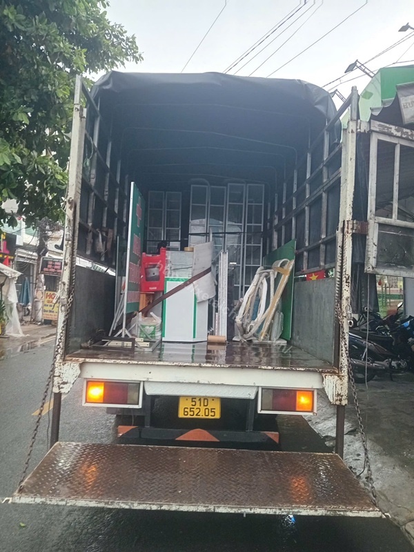 Cho thuê xe tải 2 tấn bàn nâng giao hàng nội thành