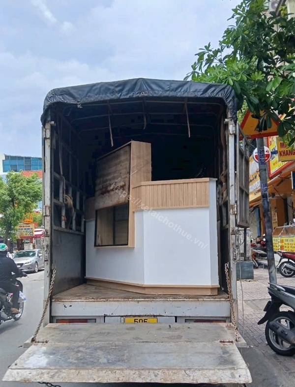 Thuê xe tải 2 tấn bàn nâng chở đồ cồng kềnh