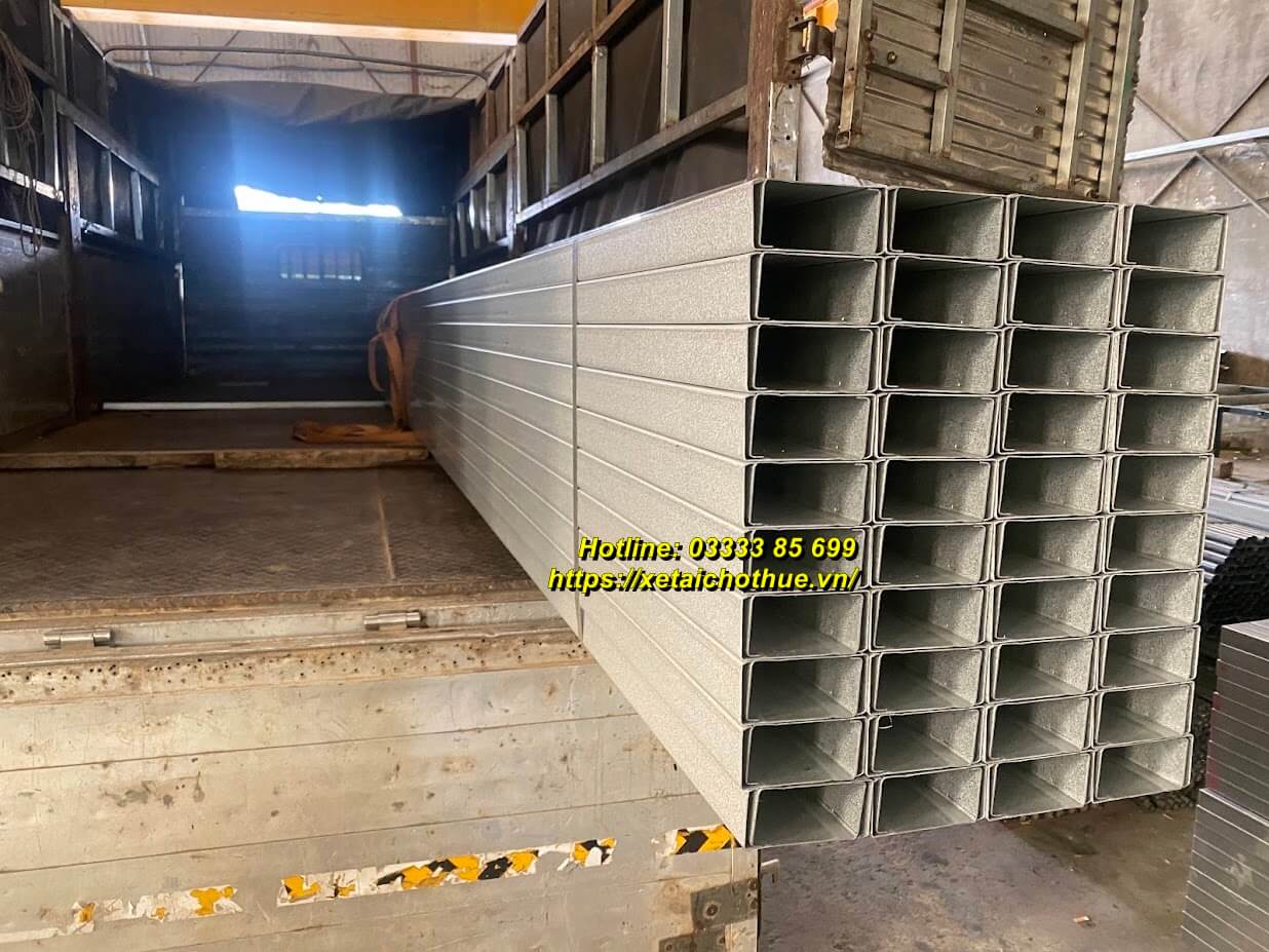 thue-xe-tai-thung-6m-thung-6m3-va-6m7-cho-hang-33