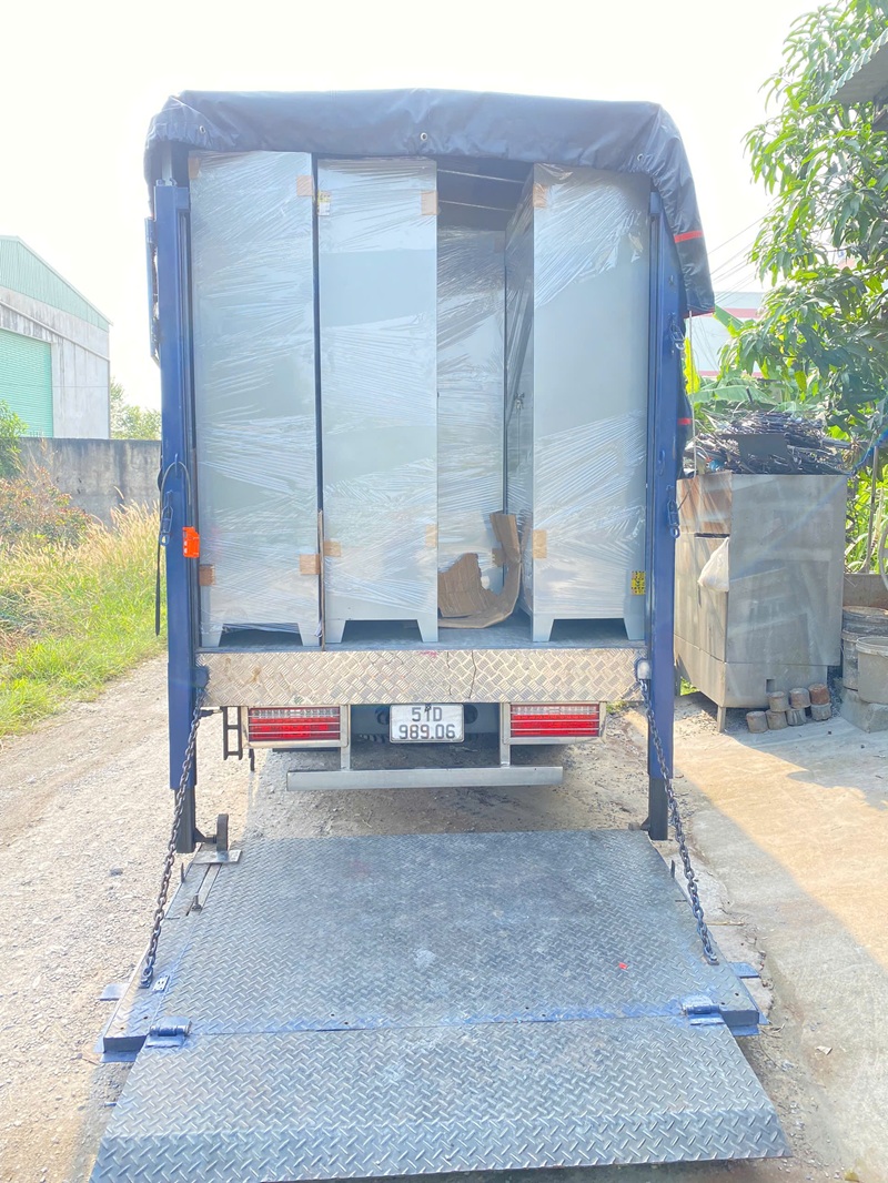 Cho thuê xe tải chở tủ cao trên 2m2