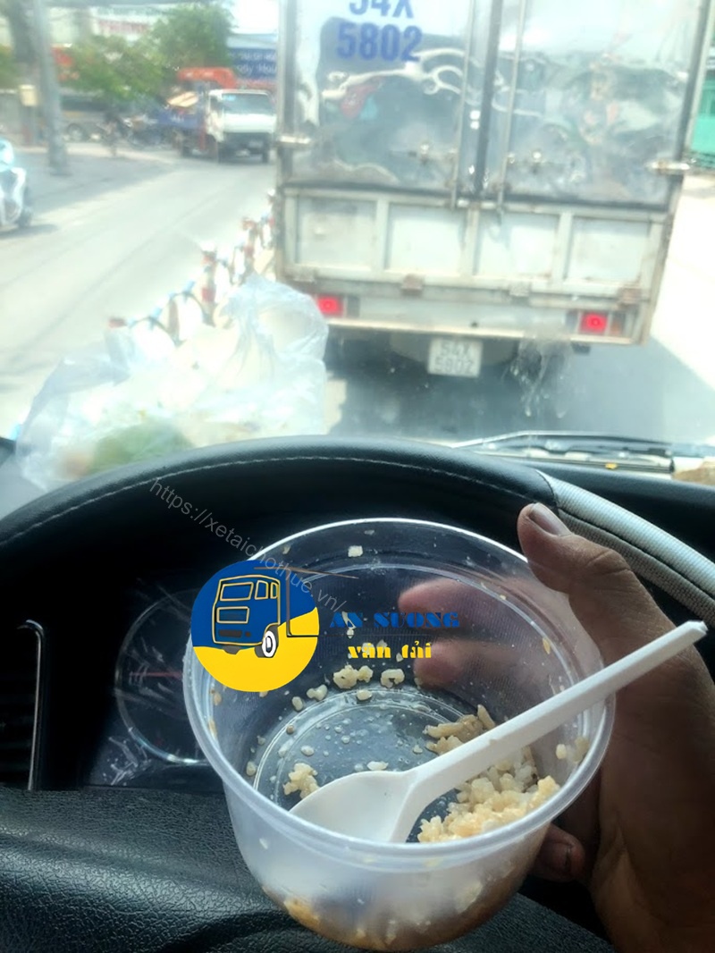 Ảnh thực tế chở hàng về quê đường dài
