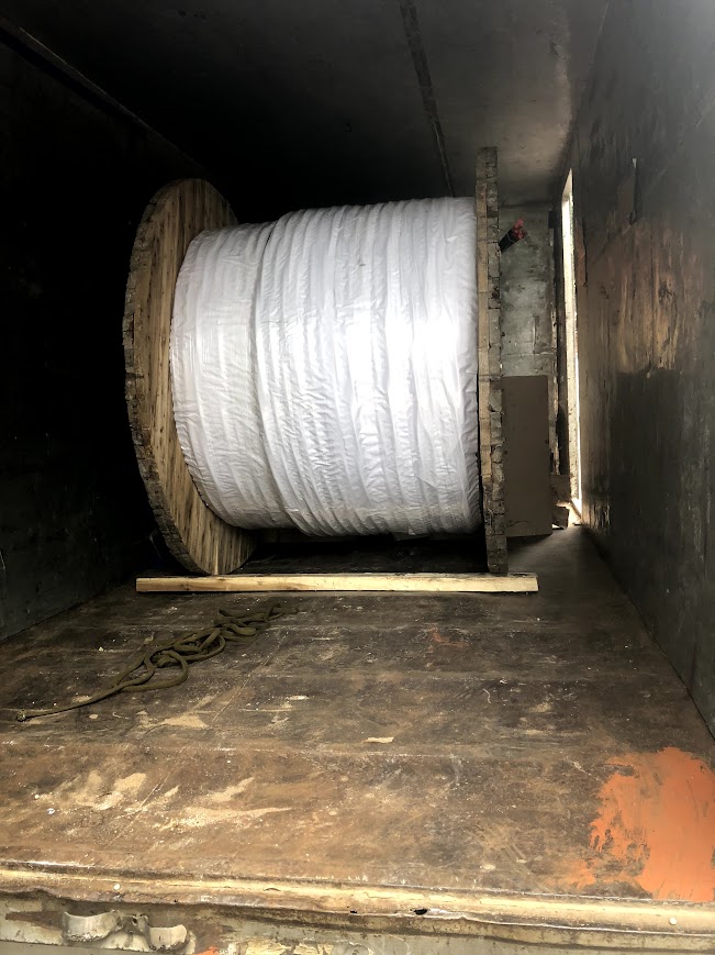Xe tải chở hàng chở được tất cả mọi loại đồ đạc, hàng hóa từ hàng cồng kềnh NẶNG